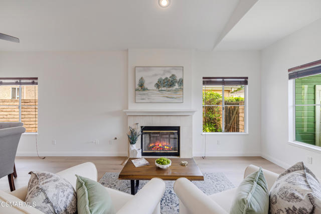 6930 Lafayette Street, Moorpark CA: https://media.crmls.org/mediaz/9a26c31e-94df-4f46-8f81-e720f03a7c51.jpg