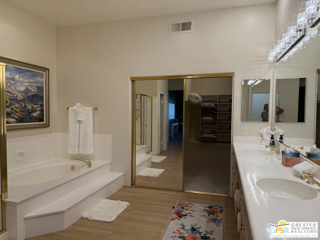 154 Kavenish Drive, Rancho Mirage CA: https://media.crmls.org/mediaz/9a26cacc-7ed8-4e4e-885d-f6d84d2cc689.jpg