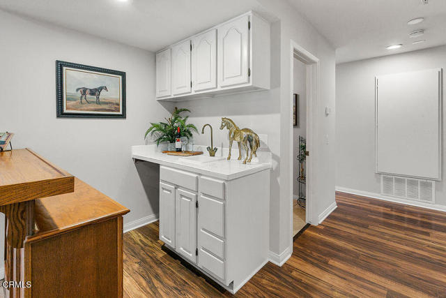Detail Gallery Image 29 of 72 For 2735 Los Pinos Cir, Camarillo,  CA 93012 - 4 Beds | 2/2 Baths