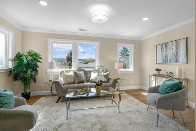 2659 Garfield Street, San Mateo CA: https://media.crmls.org/mediaz/9a2918de-b2e3-42a7-8155-6e1c106cbb54.jpg