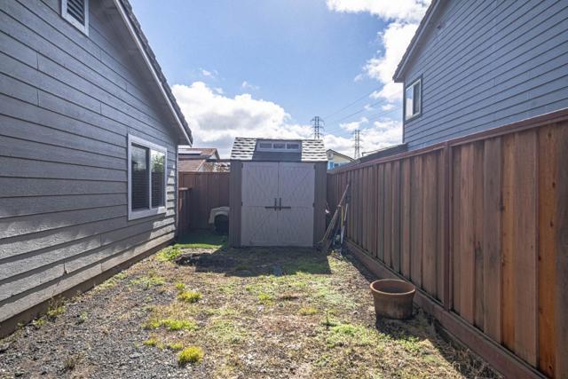 890 Sloat Drive, Salinas CA: https://media.crmls.org/mediaz/9a29353b-9c14-42fd-bbf9-48c09160fcf5.jpg