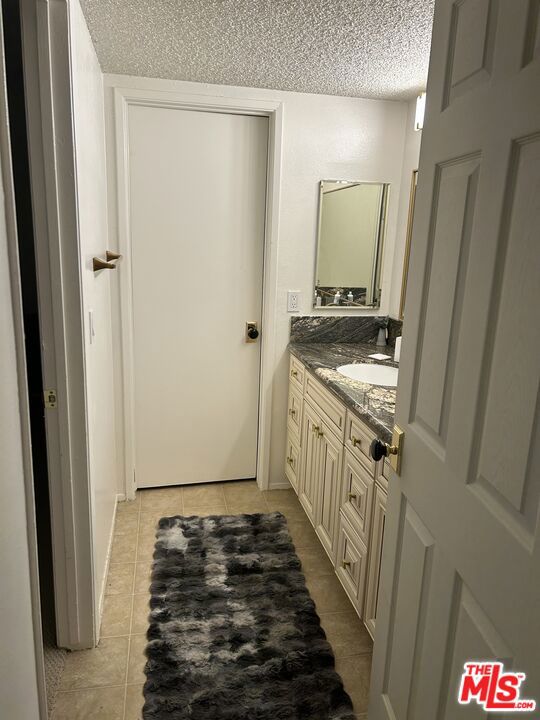 6600 Warner Avenue, Huntington Beach CA: https://media.crmls.org/mediaz/9a2962bb-c510-4a2b-bfa3-eb0e95e0fb5e.jpg