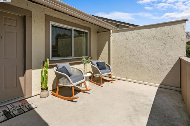 114 Hackamore Ln, Fremont CA: https://media.crmls.org/mediaz/9a2a34c8-4a47-409e-9f2f-1eed479a3aca.jpg