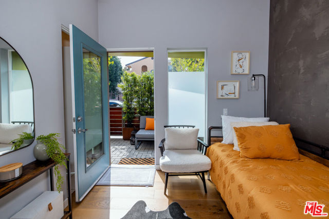 1246 1/2 Gordon Street, Los Angeles CA: https://media.crmls.org/mediaz/9a2b058b-4adf-47d7-a3a4-7a784d4d8f88.jpg