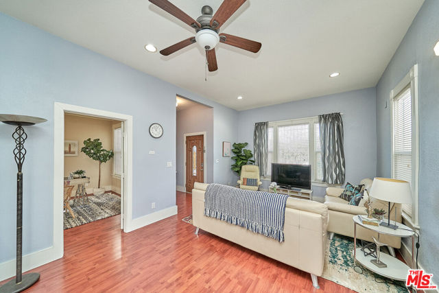 1224 Dewey Avenue, Los Angeles CA: https://media.crmls.org/mediaz/9a2c1382-0696-4413-bb55-7c0ea02bcd0b.jpg