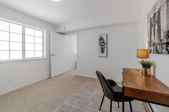 6827 Ridgewood Drive, Oakland CA: https://media.crmls.org/mediaz/9a2c2b69-b5c3-4639-8c5b-21c633973710.jpg