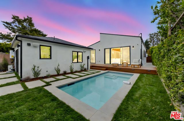 12469 Greene Avenue, Los Angeles CA: https://media.crmls.org/mediaz/9a2ca582-33bf-4053-9318-9b006c0d891d.jpg