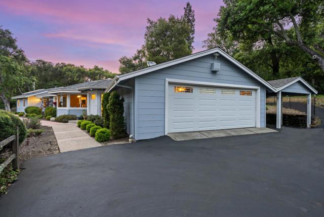 18301 Idylwild Road, Los Gatos CA: https://media.crmls.org/mediaz/9a2f1e66-cc92-4bdc-9350-b1ca92739f35.jpg