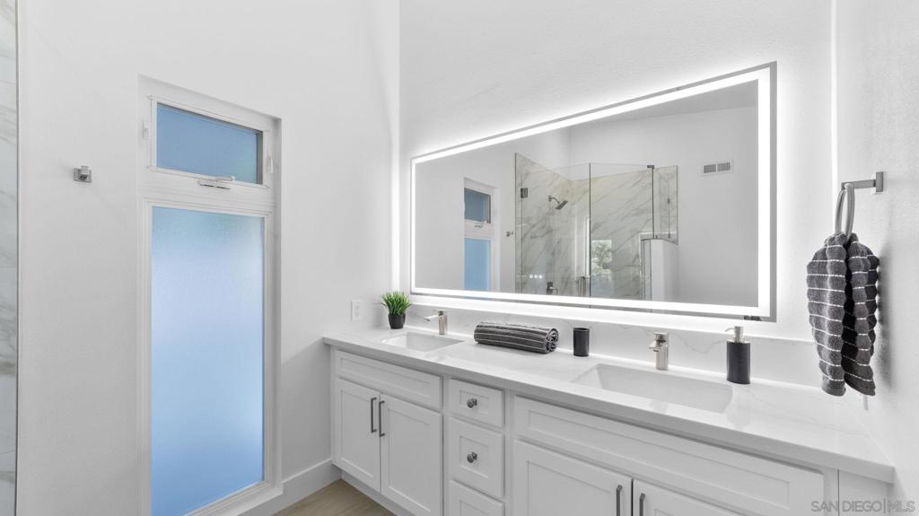 MLS #250043046SD image #33