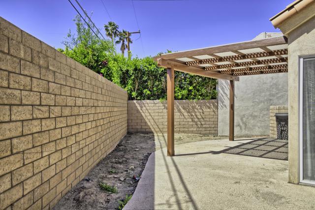 73969 Olive Court, Palm Desert CA: https://media.crmls.org/mediaz/9a30470a-d170-4171-a34a-ad75c5e2172a.jpg