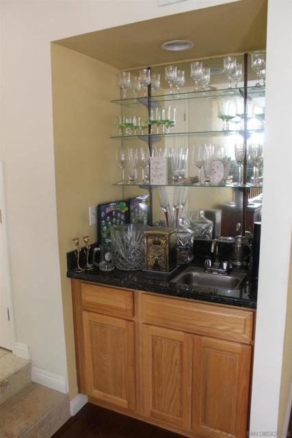 2084 Wind River Road, El Cajon CA: https://media.crmls.org/mediaz/9a305053-3b2c-43ee-b0ab-065c641409a1.jpg