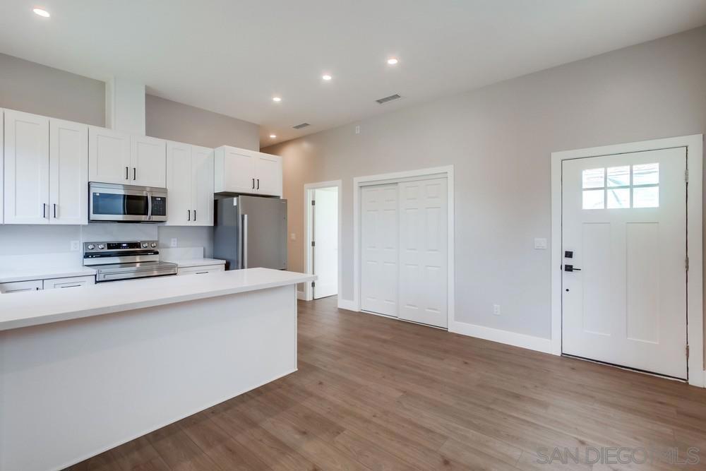 MLS #250040243SD image #29