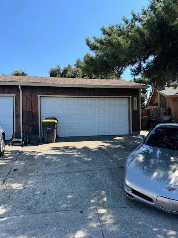 92149216 Darby Court, Stockton CA: https://media.crmls.org/mediaz/9a316dde-3843-4e12-8186-f65f3450cdc6.jpg