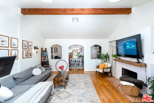 7721 LEXINGTON Avenue photo 8