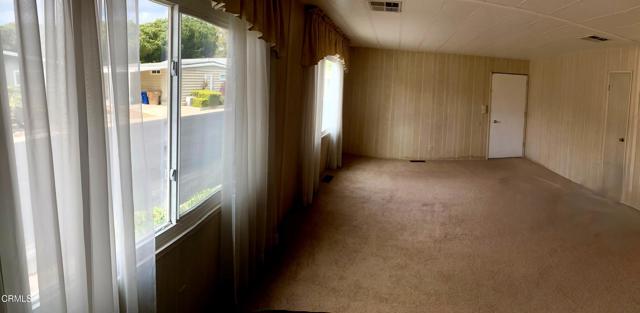 16 Isabel Avenue, Camarillo CA: https://media.crmls.org/mediaz/9a325fea-7a20-4c35-837a-3a0bd97db566.jpg