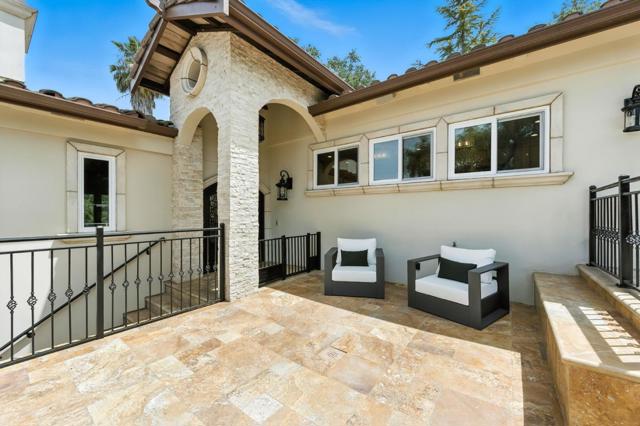 18702 Bear Creek Road, Los Gatos CA: https://media.crmls.org/mediaz/9a331912-d431-4c0c-8881-6b138c0e1a1e.jpg