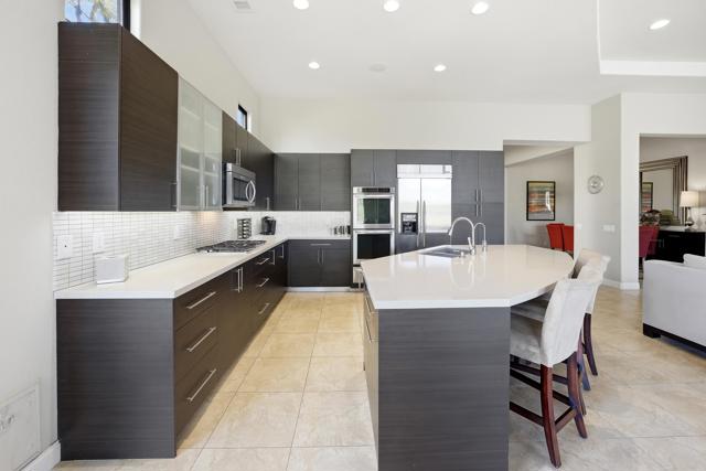 33 Via Las Flores, Rancho Mirage, CA 92270