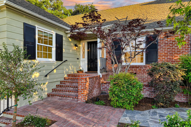 Detail Gallery Image 3 of 46 For 1421 Oneonta Knoll, South Pasadena,  CA 91030 - 5 Beds | 3 Baths