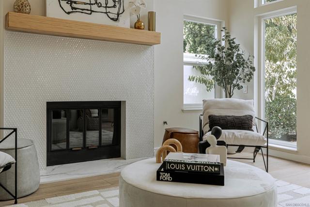 4436 Heritage Glen, San Diego CA: https://media.crmls.org/mediaz/9a359054-969c-416b-b824-6b83095a2181.jpg