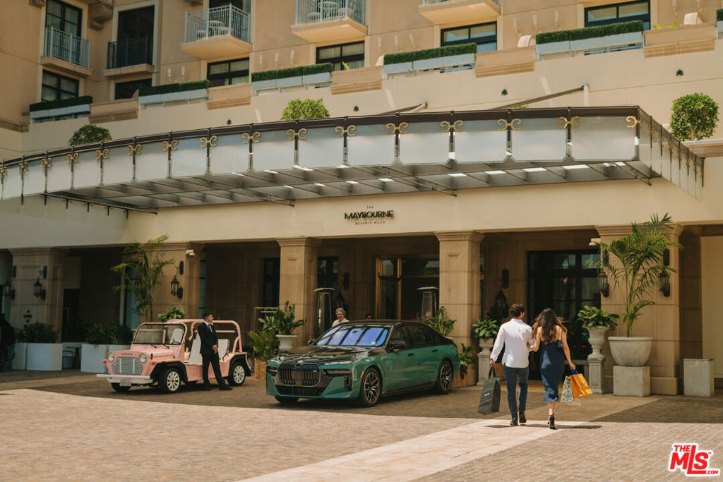 https://media.crmls.org/mediaz/9a35980d-722c-4a51-b270-8128b86aa423.jpg?preset=X-Large