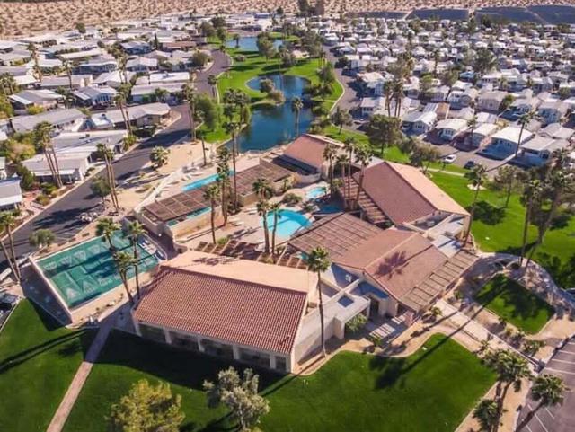 74711 Dillon Road, Desert Hot Springs CA: https://media.crmls.org/mediaz/9a35d455-7ce7-4cb7-90b3-bc4c31109ca4.jpg