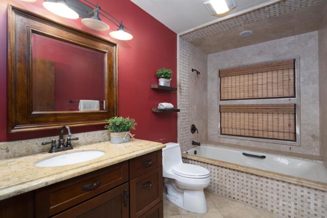 801 Allerton Ct, San Diego CA: https://media.crmls.org/mediaz/9a368a14-c217-4011-b110-b62983ca0466.jpg