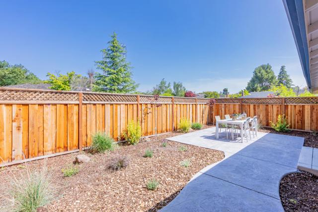 2083 Louise Lane, Los Altos CA: https://media.crmls.org/mediaz/9a36b4e2-b073-4641-8e74-fe9a32cb5d53.jpg