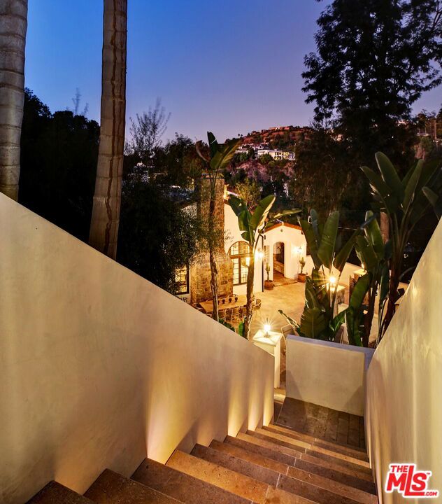 2570 Nichols Canyon Road, Los Angeles CA: https://media.crmls.org/mediaz/9a374427-de7c-4547-8175-94f2954edeec.jpg