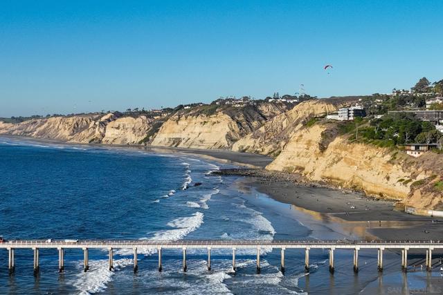 3550 Lebon Dr, San Diego CA: https://media.crmls.org/mediaz/9a37e8ac-d050-47e1-857c-55e599b282fb.jpg