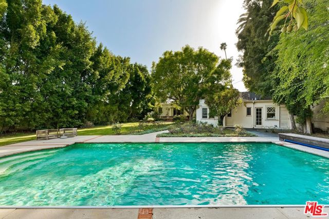 710 Beverly Drive, Beverly Hills, California 90210, 4 Bedrooms Bedrooms, ,5 BathroomsBathrooms,Single Family Residence,For Sale,Beverly,24369371