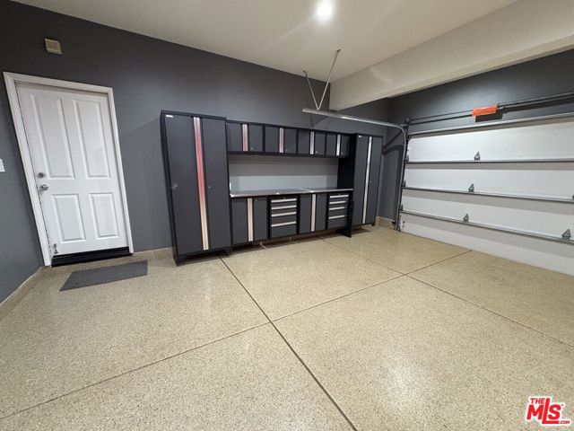 19320 Carranza Lane, Santa Clarita CA: https://media.crmls.org/mediaz/9a38e2d8-7e59-4631-82f9-312dfa39e40f.jpg