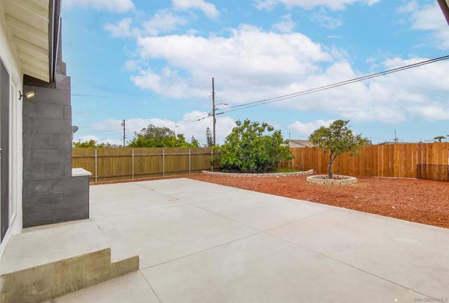 824 PARAISO AVE, Spring Valley CA: https://media.crmls.org/mediaz/9a392c7e-56b2-42ba-aad8-c9b90ef9a6ad.jpg