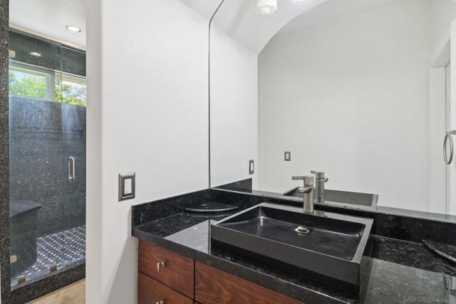 19075 Caesar Drive, Ramona CA: https://media.crmls.org/mediaz/9a39c770-caea-4320-9f7f-df959df1e271.jpg
