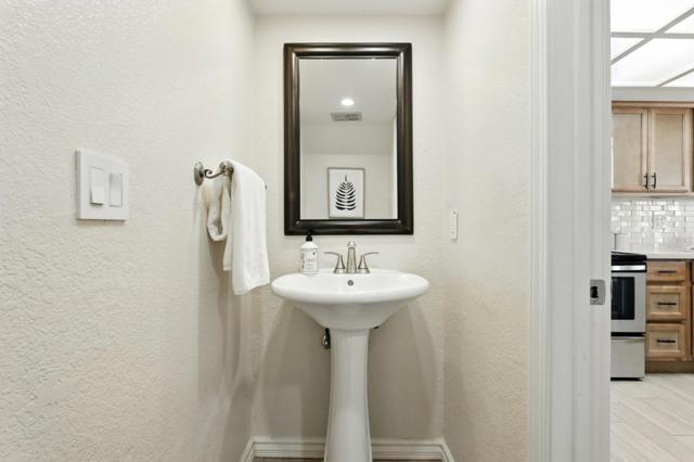 5365 Port Sailwood Drive, Newark CA: https://media.crmls.org/mediaz/9a3b672d-a25b-43b6-a953-ebbf2fadbd32.jpg