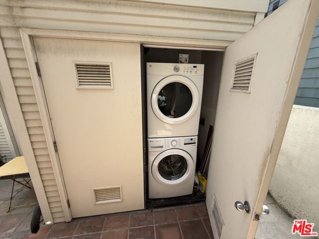 136 28th Street, Hermosa Beach, California 90254, 0 ,Residential Income,For Sale,28th,0,26874939