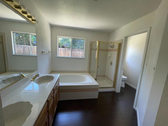 1801 Patton Drive, Modesto CA: https://media.crmls.org/mediaz/9a3ba10a-3119-4603-b6b7-02ef4e1e4f2e.jpg