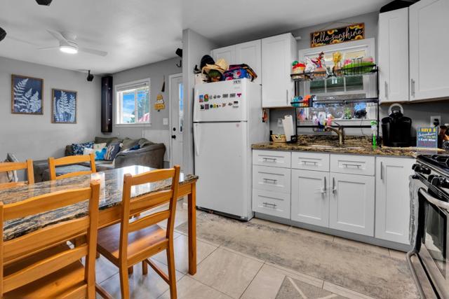3225 Hillman Lane, Royal Oaks CA: https://media.crmls.org/mediaz/9a3c890f-d435-45f8-92bb-0a65d899bb8a.jpg