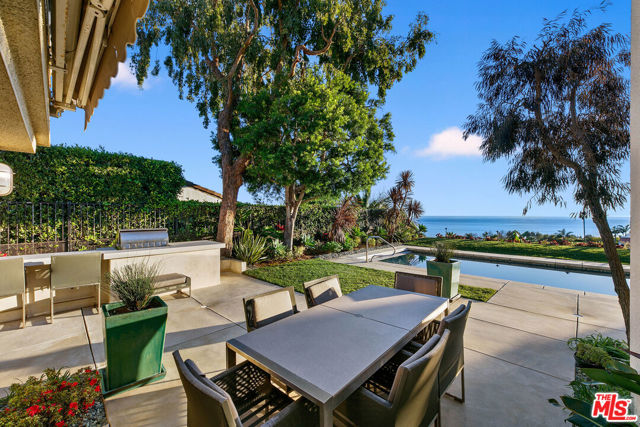 4 Bed Home for Sale in Malibu, California