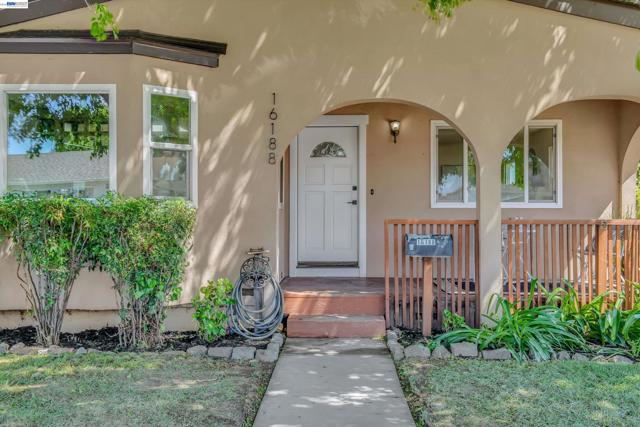 Image 5 of 36 For 16188 Yale Ave