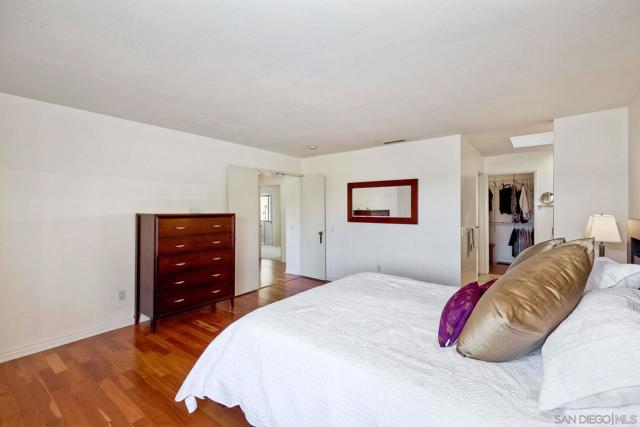 3625 Country Meadow Ln, Escondido CA: https://media.crmls.org/mediaz/9a3da22c-3fbf-4ff5-984e-cb7e20db2bd3.jpg