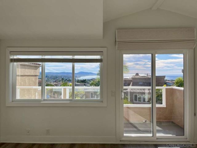 24345 Vista Point Ln, Dana Point CA: https://media.crmls.org/mediaz/9a3e91ff-3218-4bd2-9c67-752a5184b05a.jpg