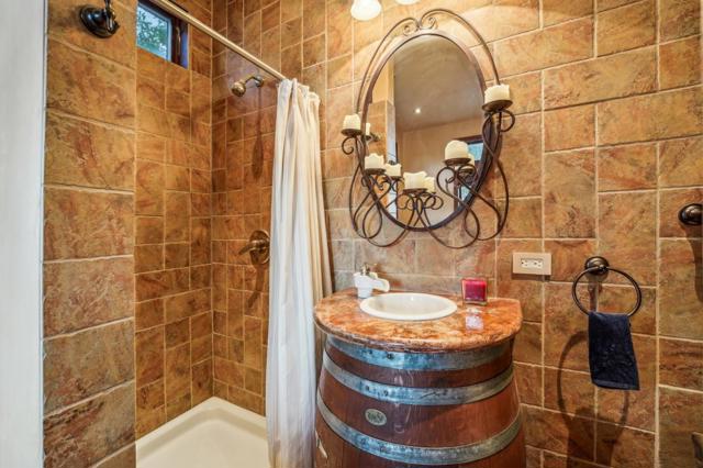 25 Oakhurst Road, San Rafael CA: https://media.crmls.org/mediaz/9a3f28d8-5298-41b2-abd0-2a4fdb5af796.jpg