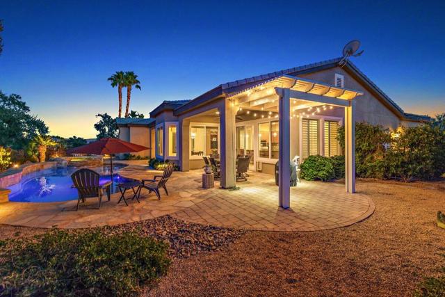 81196 Victoria Lane, La Quinta CA: https://media.crmls.org/mediaz/9a3f3522-28f9-432d-888e-5b65d72e8bfd.jpg