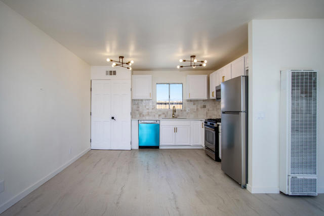 7382 Olympic Road, Joshua Tree CA: https://media.crmls.org/mediaz/9a3f75ed-23f9-4a96-991e-ced7776a8e84.jpg