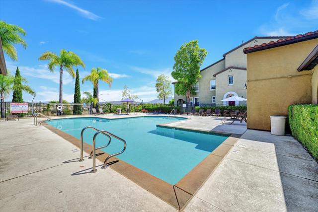 7855 Via Belfiore, San Diego CA: https://media.crmls.org/mediaz/9a3ff4e7-72b9-478a-9d26-c45db2da506d.jpg