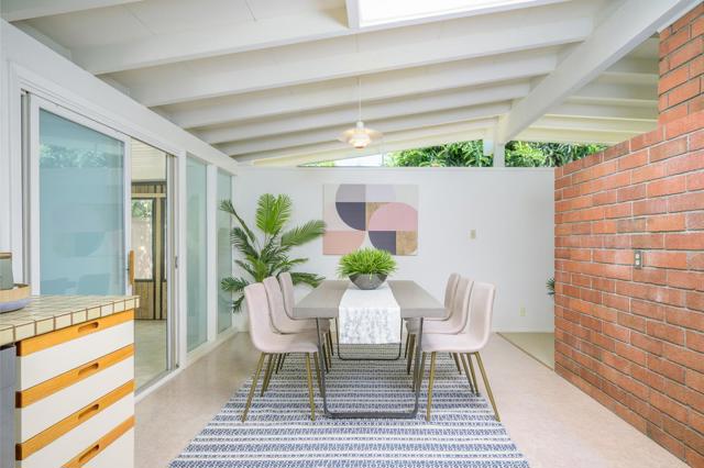 3129 Stelling Drive, Palo Alto CA: https://media.crmls.org/mediaz/9a40850f-cab3-4886-9a18-fcd164f9925b.jpg