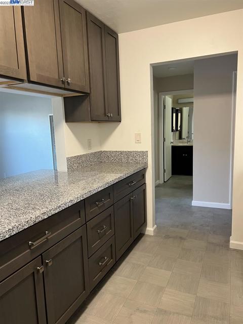 36976 Mulberry St, Newark CA: https://media.crmls.org/mediaz/9a408f5d-d42a-4127-8e43-16a6e9370bac.jpg