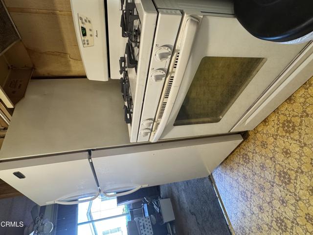 Detail Gallery Image 5 of 17 For 300 Ibsen Pl #132,  Oxnard,  CA 93033 - 2 Beds | 2 Baths