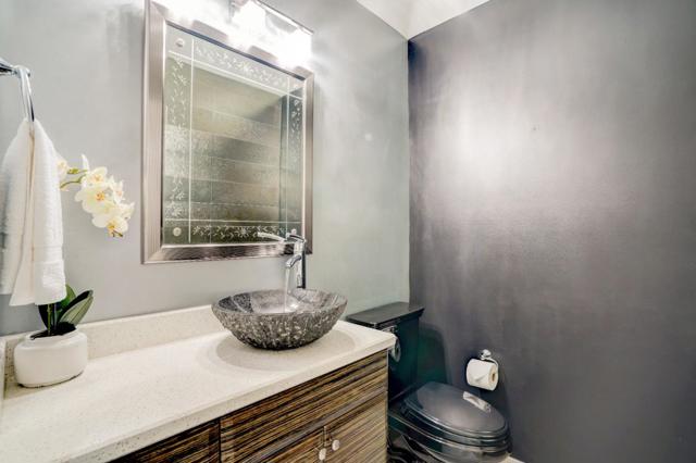 780 S El Monte Avenue, Los Altos CA: https://media.crmls.org/mediaz/9a41ce13-f80c-44f3-944e-7fe1d243960e.jpg