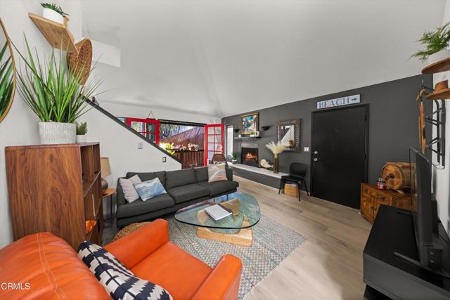 Detail Gallery Image 5 of 48 For 30 S Salinas St #B,  Santa Barbara,  CA 93103 - 3 Beds | 2 Baths